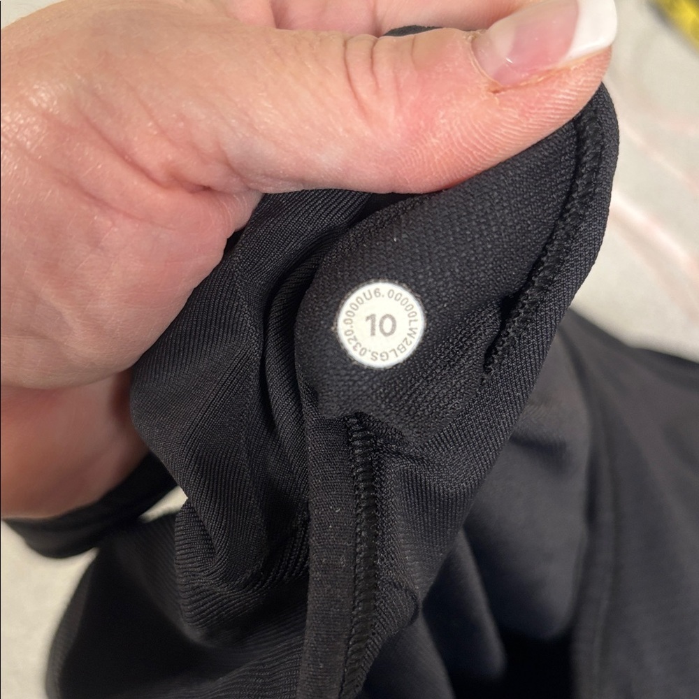 Lululemon Ebb to Train Bra - Picture 5 of 5